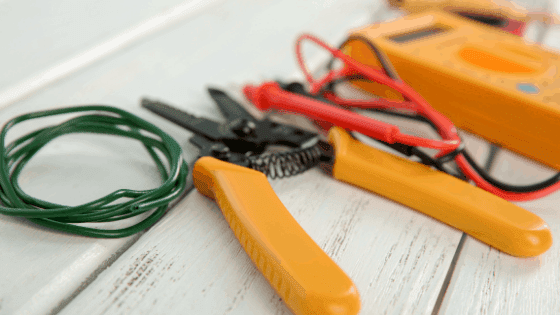 Essential Electrician Tools [2024 Professional List]